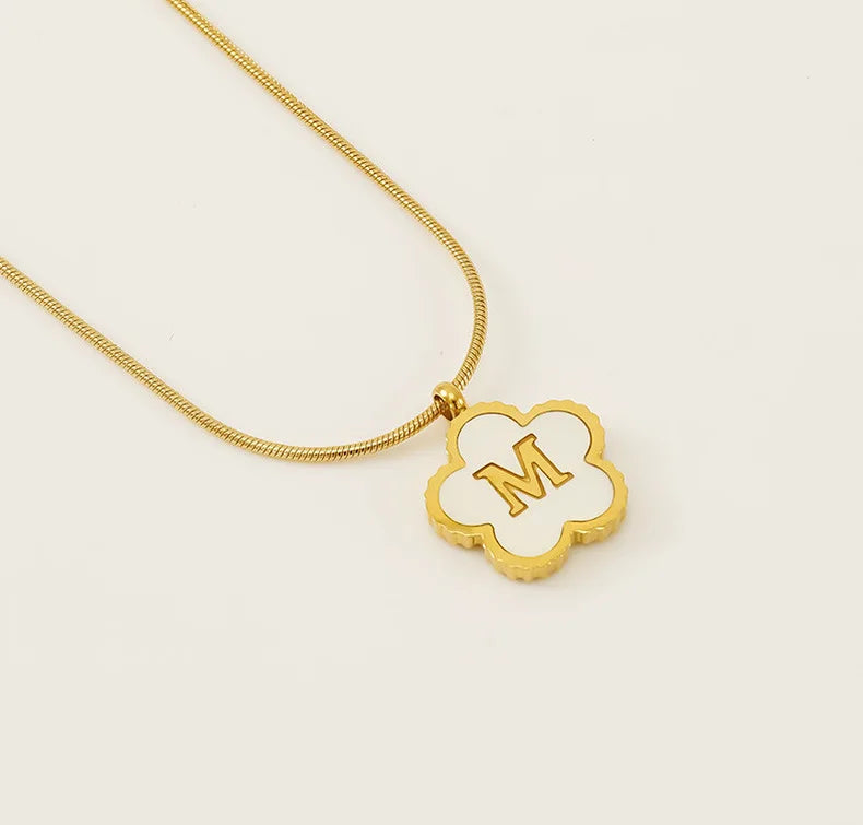 ViviBelle Gold 18k Five Leaf Clover Flower Initial Pendant