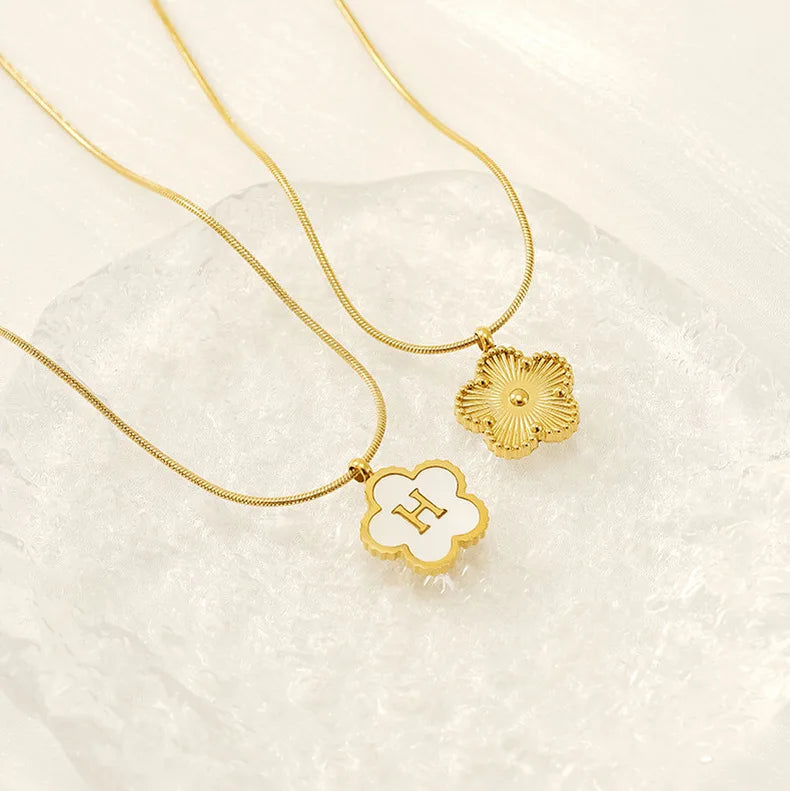 ViviBelle Gold 18k Five Leaf Clover Flower Initial Pendant